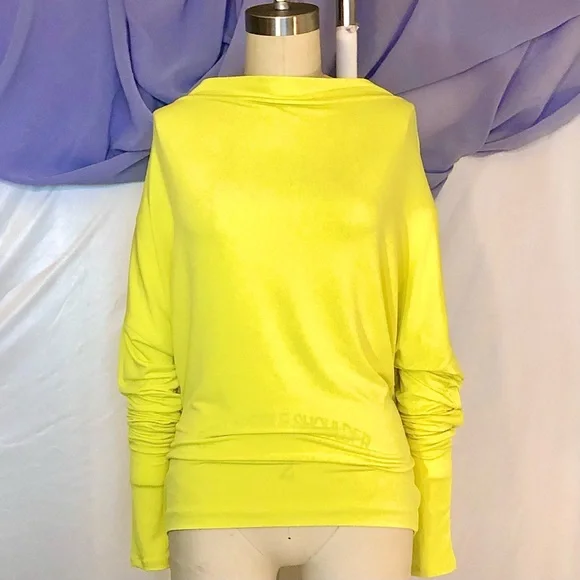 ❄️Sale❄️ Moda International Neon Yellow boat neck batwing long sleeve top xsmall - Picture 3 of 5